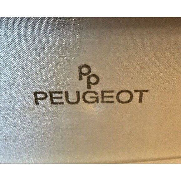 Peugeot Womens Quartz Watch Interchangeable Bezel Set 1990s Box Battery Needed main image 7